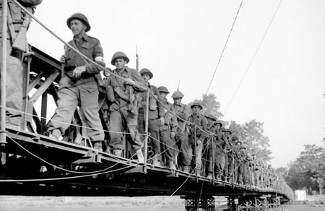Le Pont Bailey durant le Jour J de la bataille de Normandie